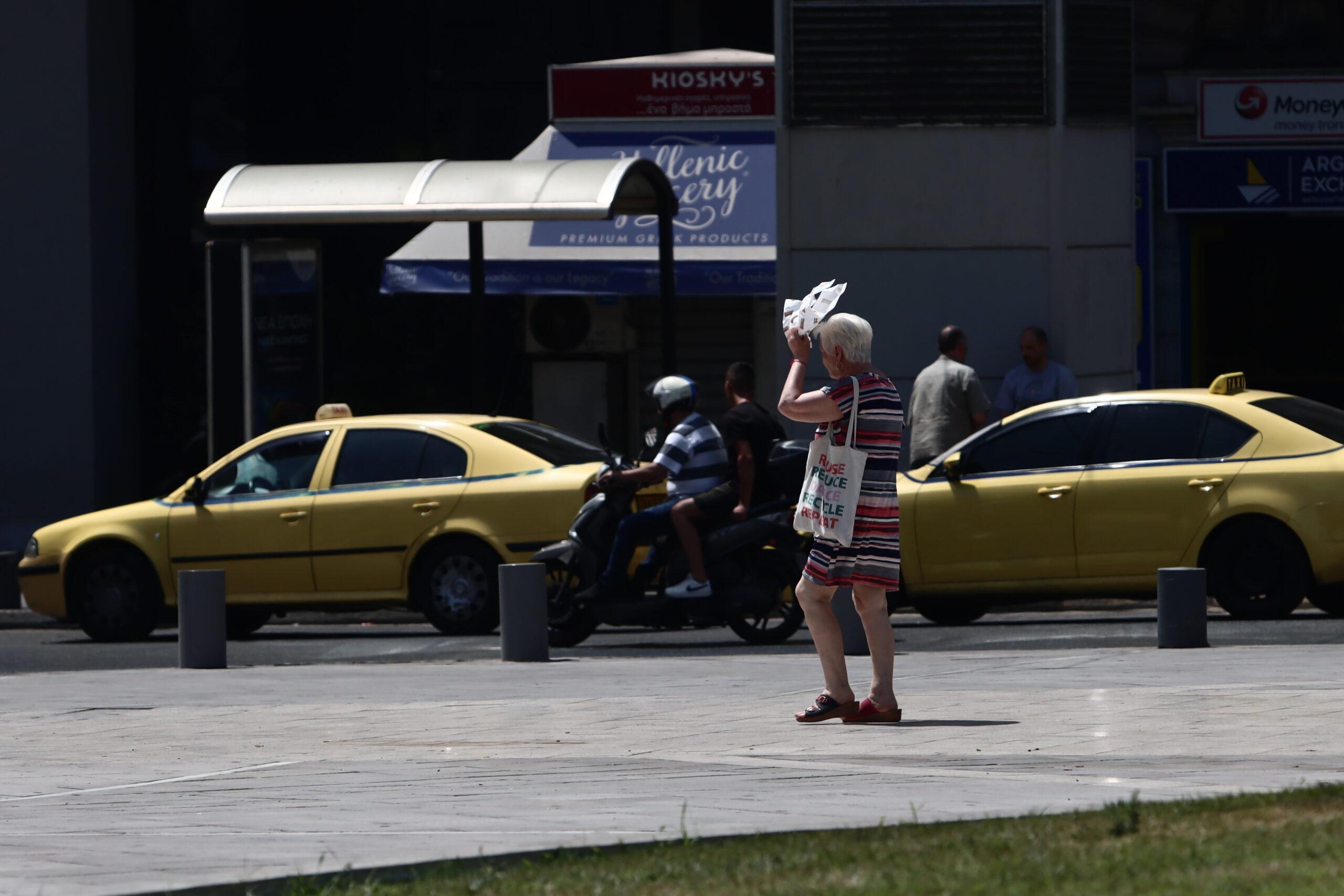 Καιρός: Ηλιοφάνεια και ζέστη μέχρι το Σαββατοκύριακο – Έρχονται βροχές την επόμενη εβδομάδα