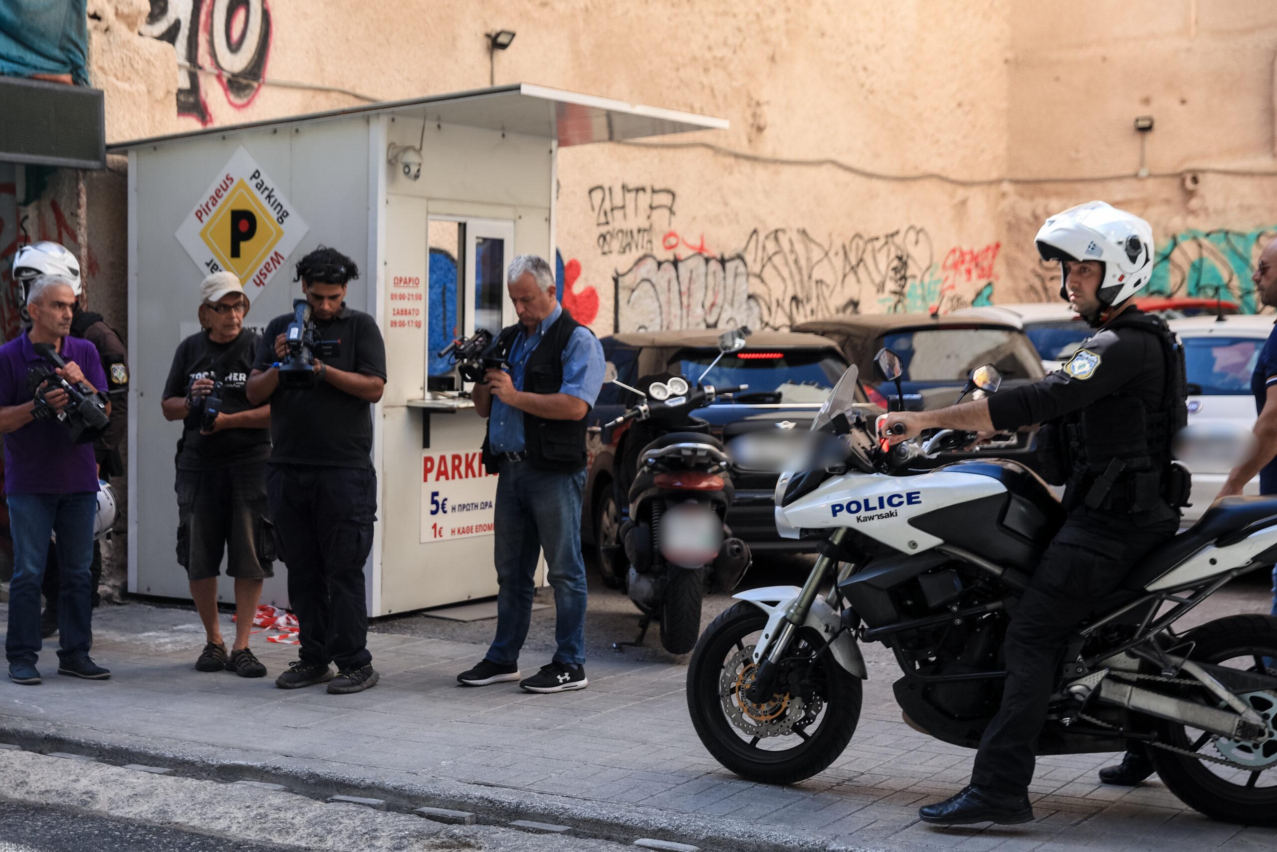 Πειραιάς: Πατέρας τριών παιδιών ο 39χρονος που δολοφονήθηκε απ’ τον 68χρονο – Τον σκότωσε για μια θέση πάρκινγκ