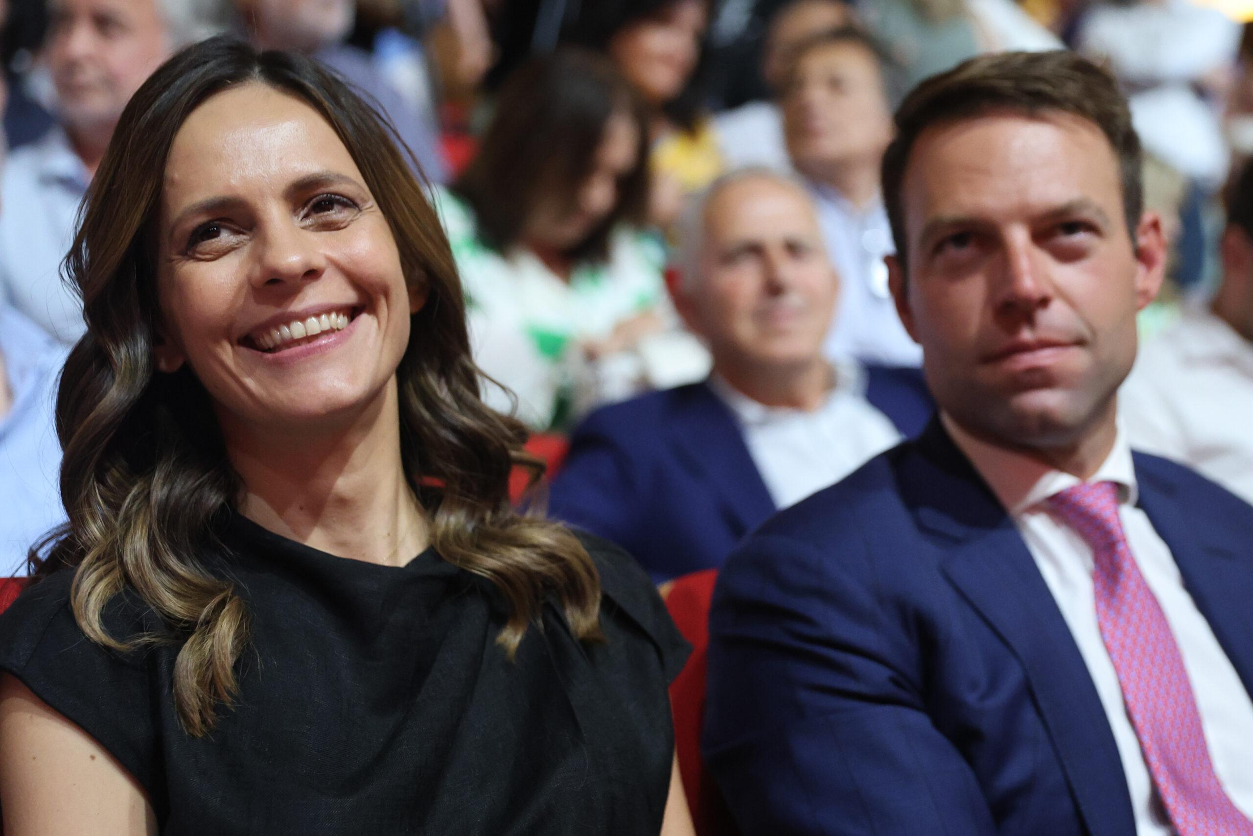 Αχτσιόγλου: «Ο Στέφανος Κασσελάκης μου απευθύνθηκε με υποτιμητικό στυλάκι επειδή είμαι γυναίκα»