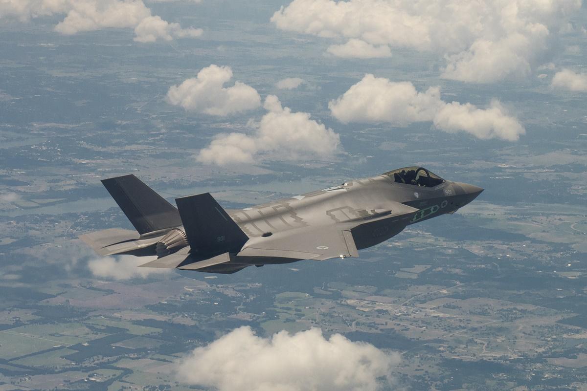 Έφτασαν στην Τανάγρα τα αμερικανικά F-35 (ΒΙΝΤΕΟ)