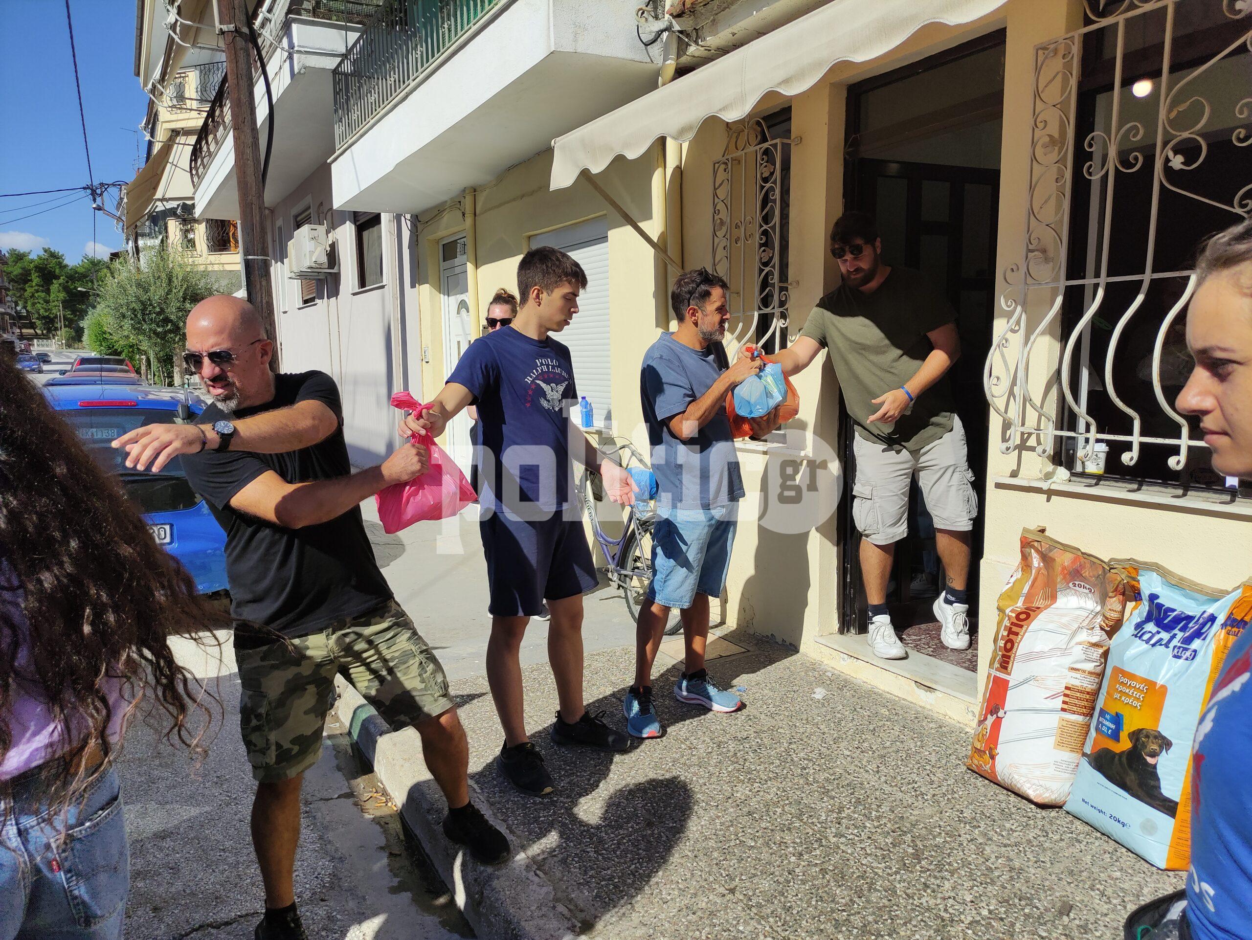Λάρισα – Πλημμυροπαθείς: Αλυσίδα προσφοράς και αλληλεγγύης στο… σπίτι του «Άλλου Ανθρώπου» (ΒΙΝΤΕΟ & ΦΩΤΟ)