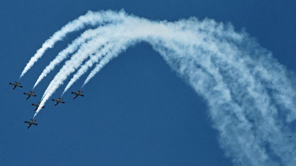 Athens Flying Week: Υπερθέαμα οι εικόνες από την έναρξη του μεγάλου αεροπορικού σόου