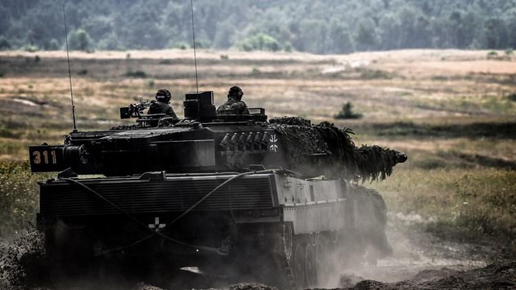 Δανία: Παρέδωσε στο Κίεβο άρματα Leopard