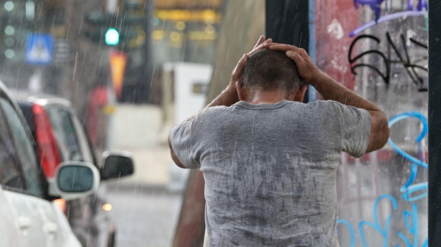 Βροχές και καταιγίδες στη χώρα από αύριο – Για μεσογειακό τροπικό κυκλώνα προειδοποιεί ο Μαρουσάκης