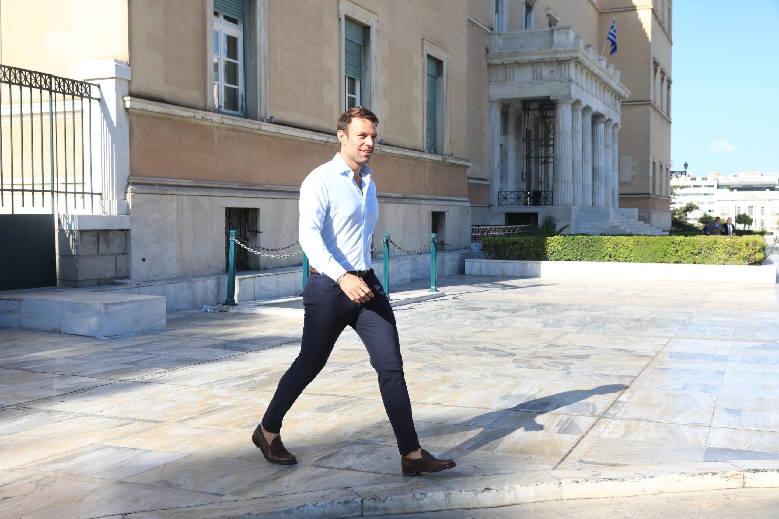 Στέφανος Κασσελάκης: Με ποιο τρόπο μπορεί να μπει στη Βουλή εάν εκλεγεί πρόεδρος του ΣΥΡΙΖΑ