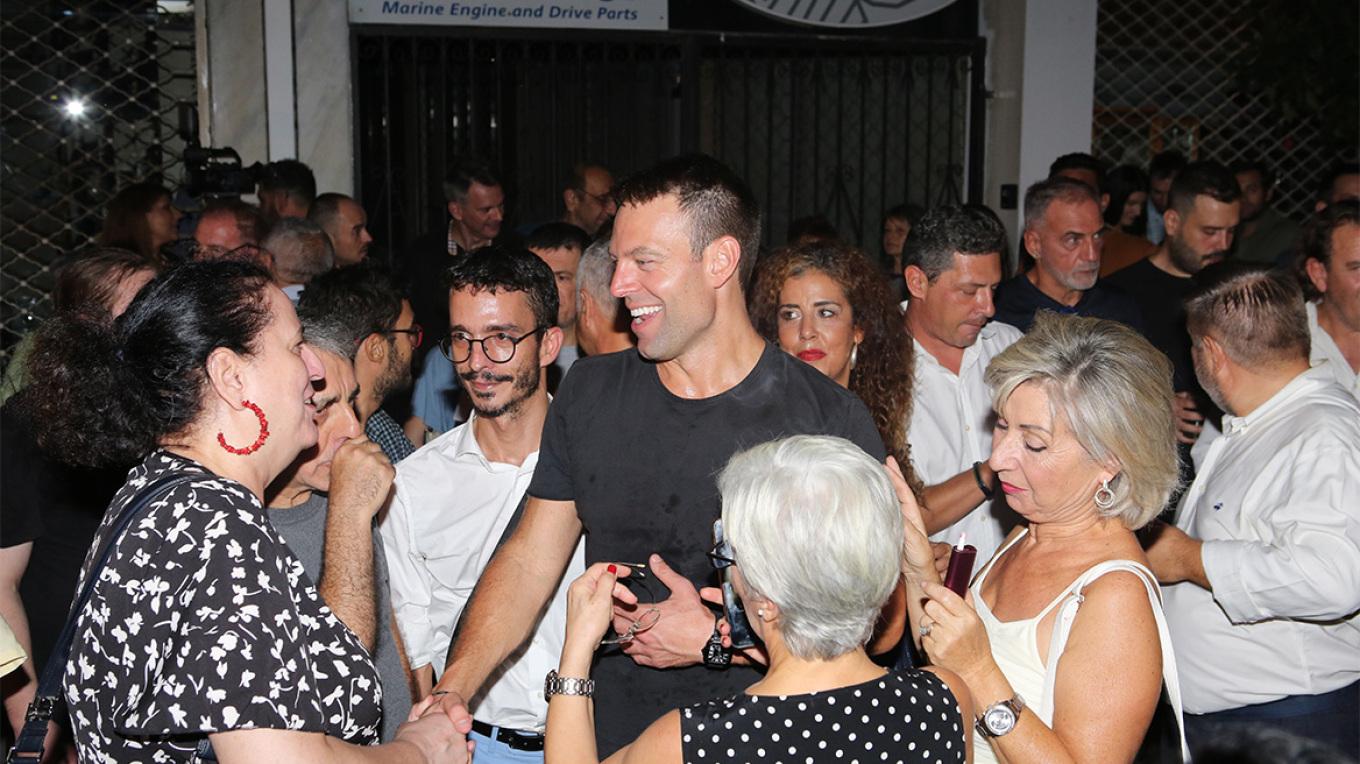 Ο Στέφανος Κασσελάκης παρευρέθηκε σε πάρτι νεολαίας με την παρουσία φίλων και συνεργατών του