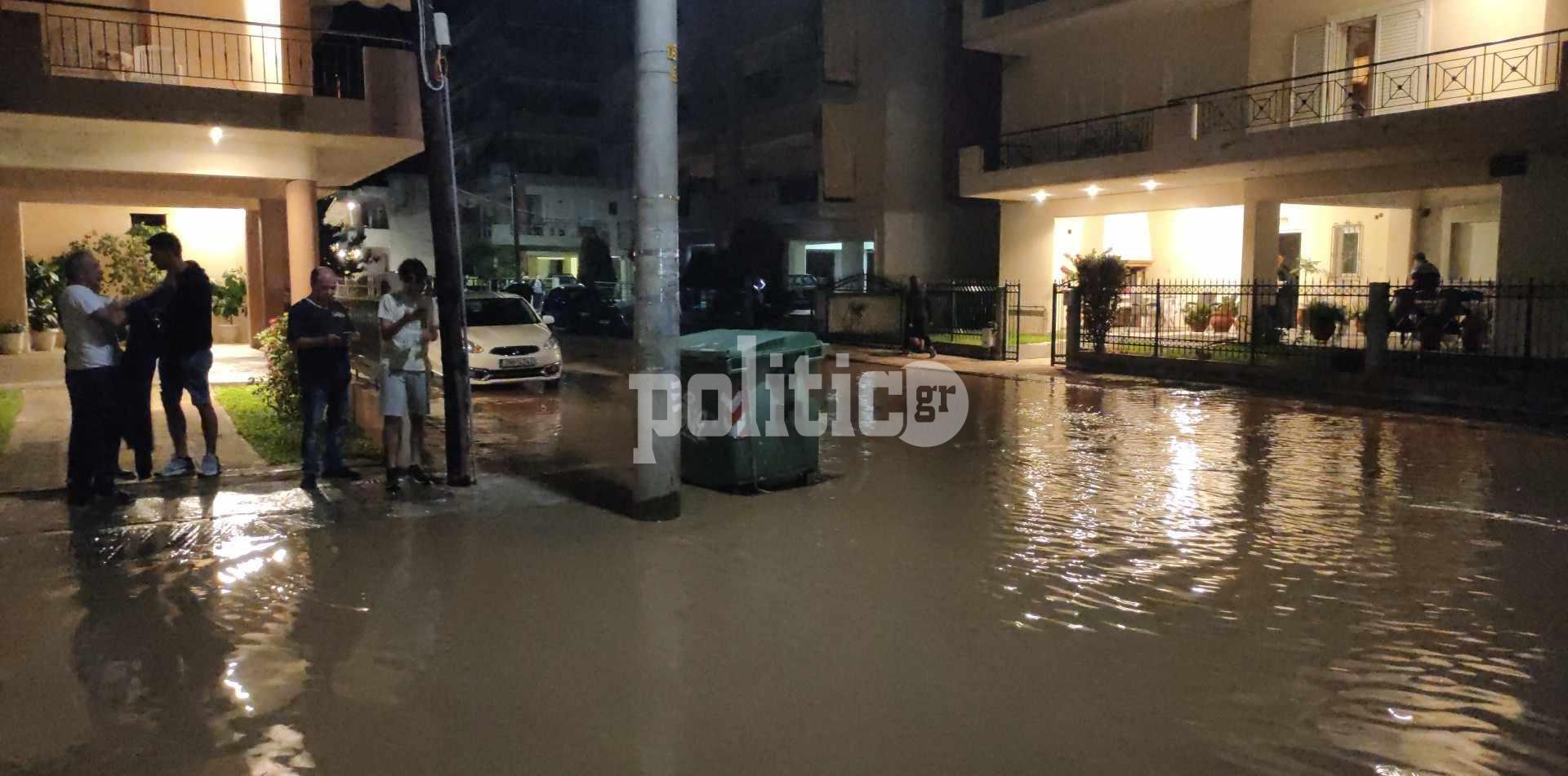 Νύχτα αγωνίας στη Λάρισα: Υπερχείλισαν οι υπόνομοι – Εκκενώνονται περιοχές (ΒΙΝΤΕΟ & ΦΩΤΟ)