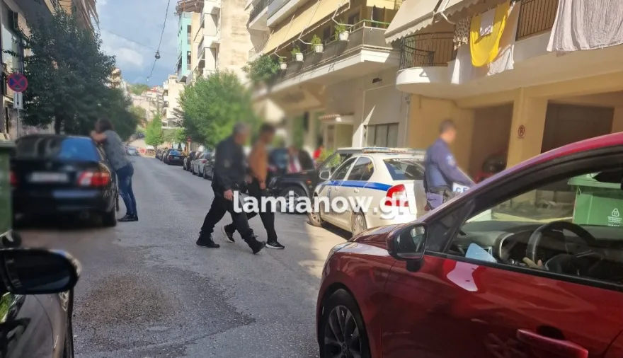 Λαμία: Καταδίωξη τριών Ρομά που επιχείρησαν να ληστέψουν μαγαζί – Συνελήφθη ο ένας
