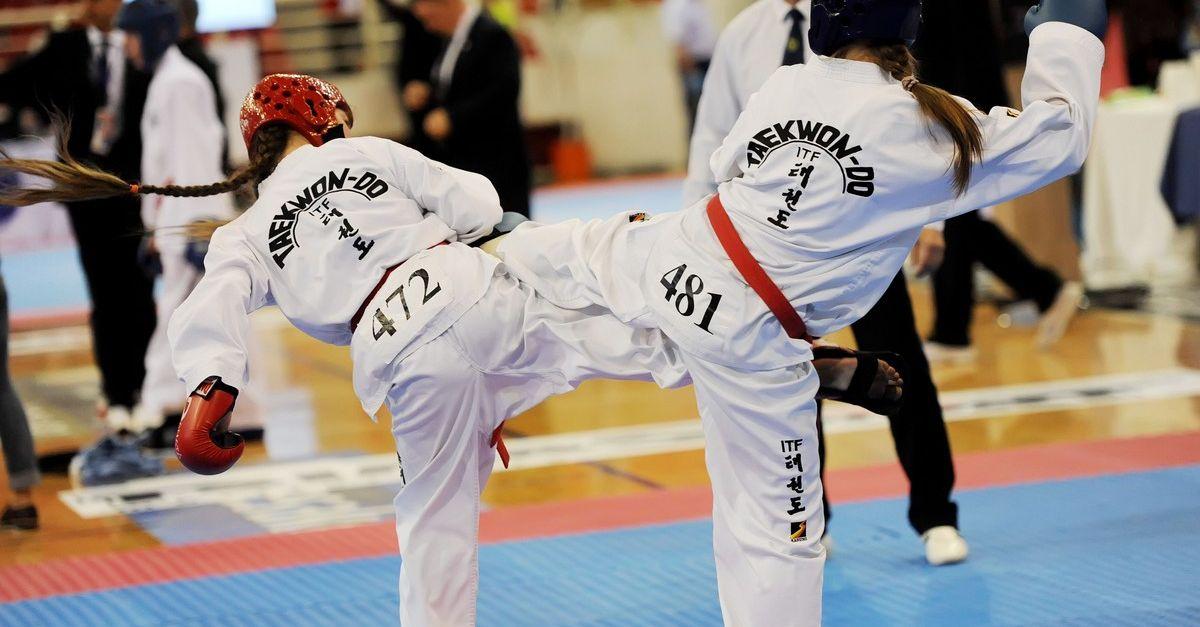 Δίκη προπονητή που κατηγορείται για ασέλγεια: «Αποφάσισα να μιλήσω γιατί έγινα μητέρα – Ζητούσε από τα παιδιά να του κάνουν μασάζ»