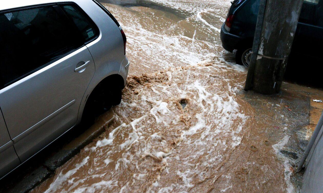 Έρχεται κακοκαιρία από Δευτέρα – Επηρεάζει και τη Θεσσαλία