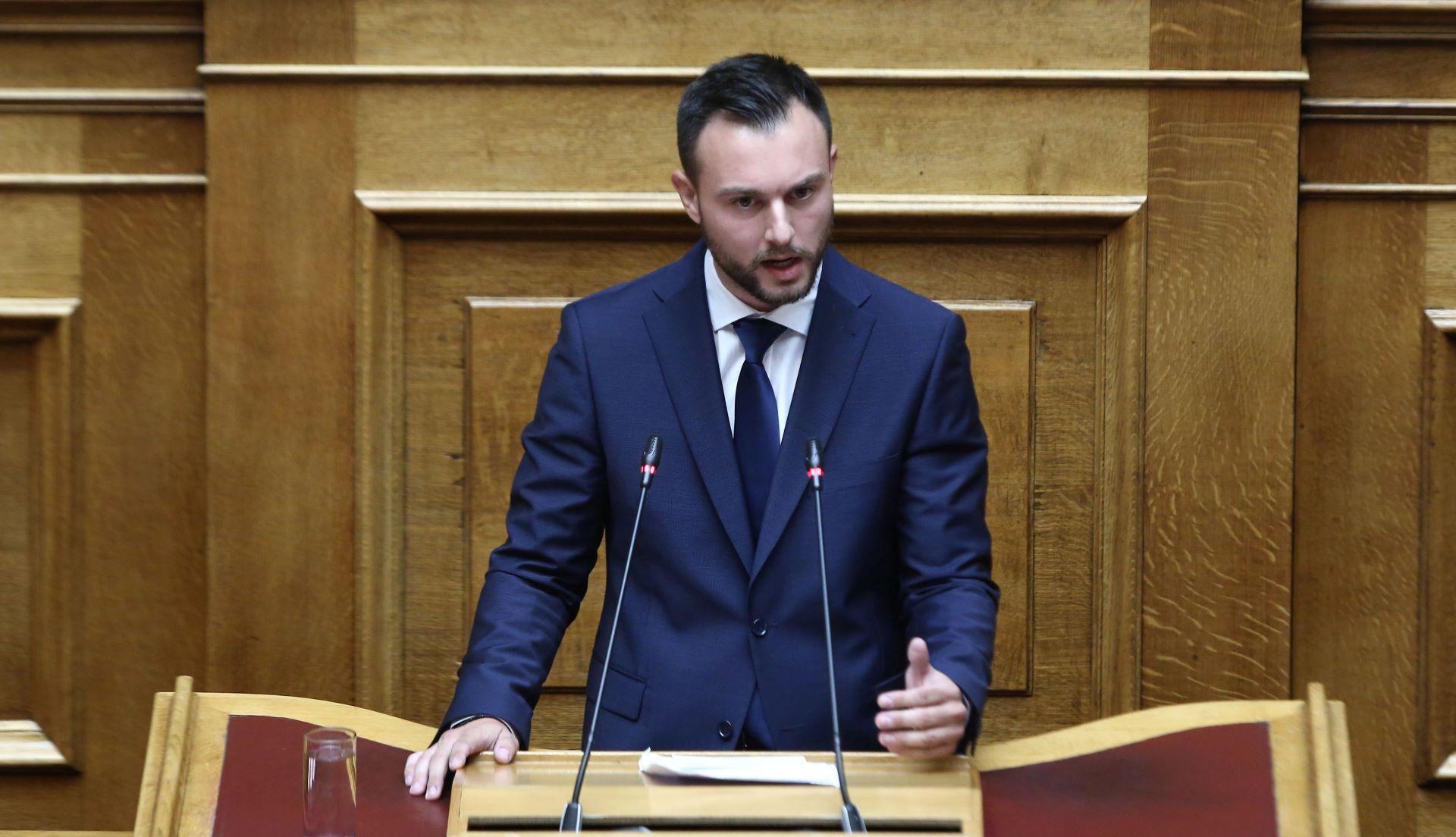 «Σπαρτιάτες»: Ανεξαρτητοποιήθηκε ο βουλευτής Βασίλης Φλώρος