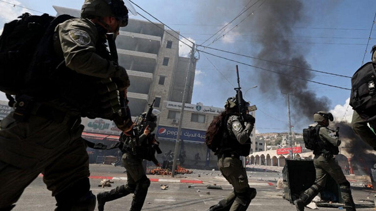 Το Ισραήλ πλήττει θέσεις της Χεζμπολάχ στον Λίβανο