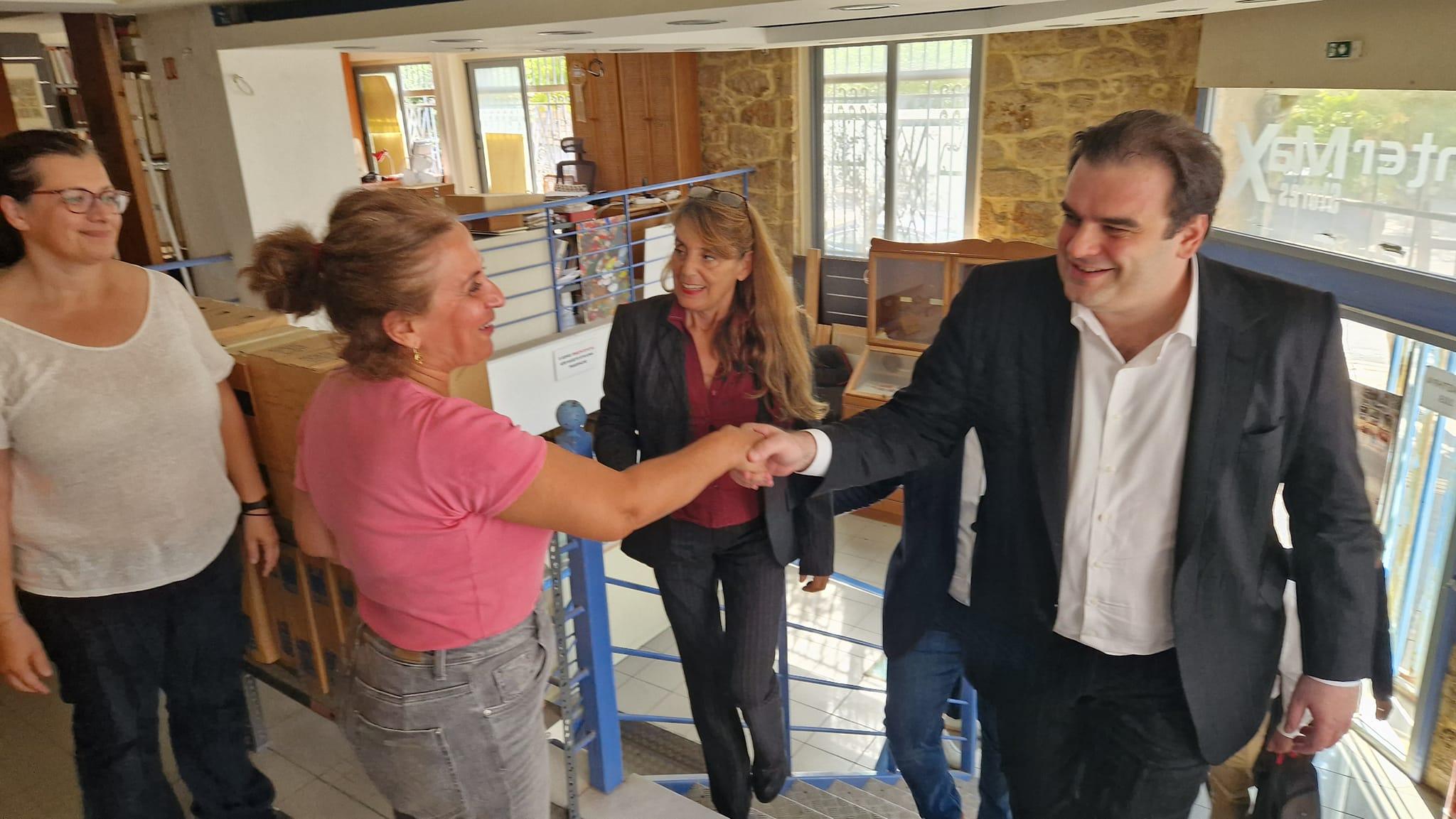 Στα Γενικά Αρχεία του Κράτους ο Κυριάκος Πιερρακάκης: «Η ψηφιοποίηση είναι προτεραιότητα»