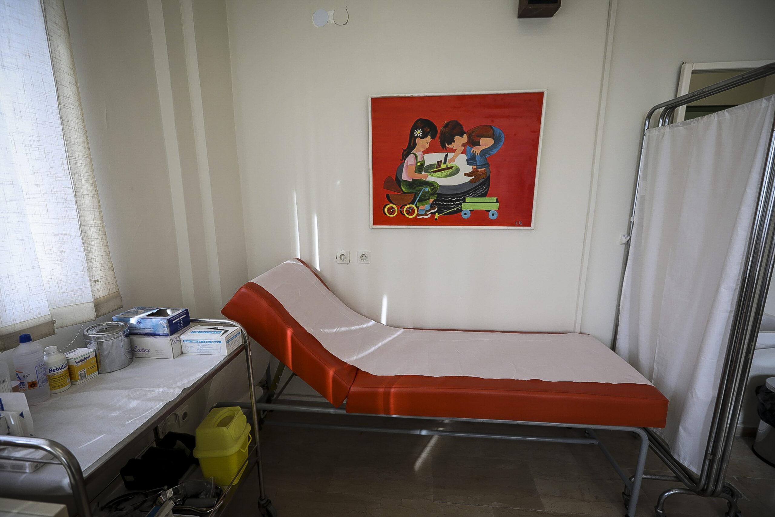 Προσωπικός γιατρός: Αντιδράσεις από την Επαγγελματική Ένωση Παθολόγων για την Ειρ. Αγαπηδάκη