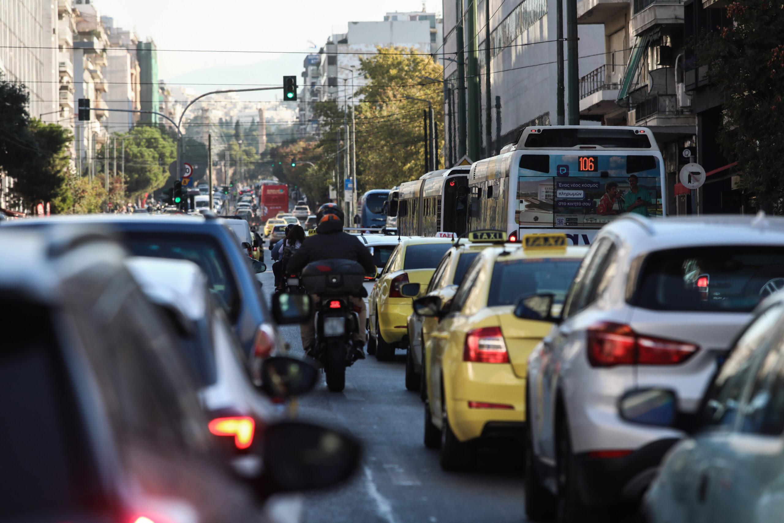 Αττική: Επιστρέφει ο δακτύλιος στο κέντρο της Αθήνας – Αυτές είναι οι ώρες και οι δρόμοι κυκλοφορίας