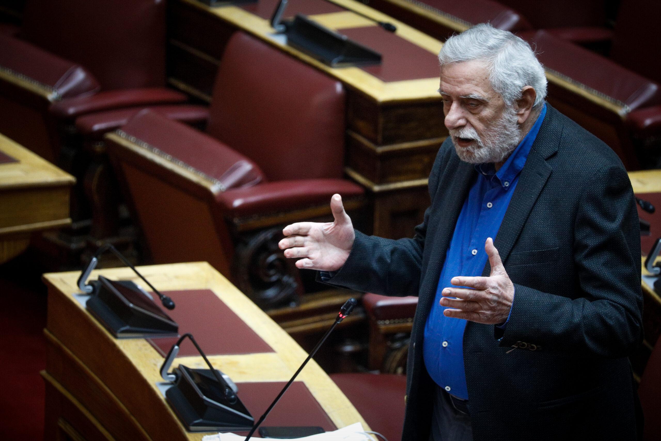 Ο Δρίτσας καλεί τον Κασσελάκη να θέσει εαυτόν εκτός ΣΥΡΙΖΑ και να φτιάξει νέο κόμμα