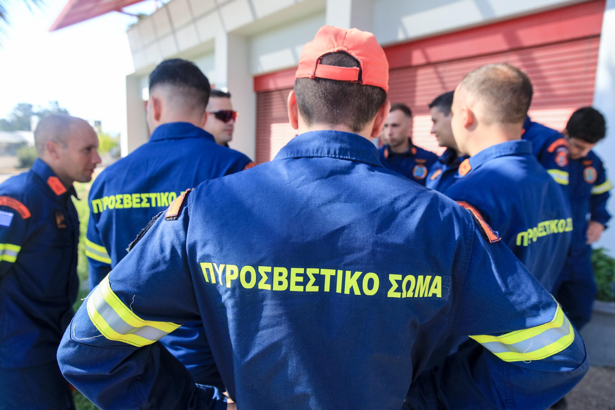 Πειραιάς: Άνδρας έπεσε σε φρεάτιο – Επιχείρηση διάσωσης από την ΕΜΑΚ