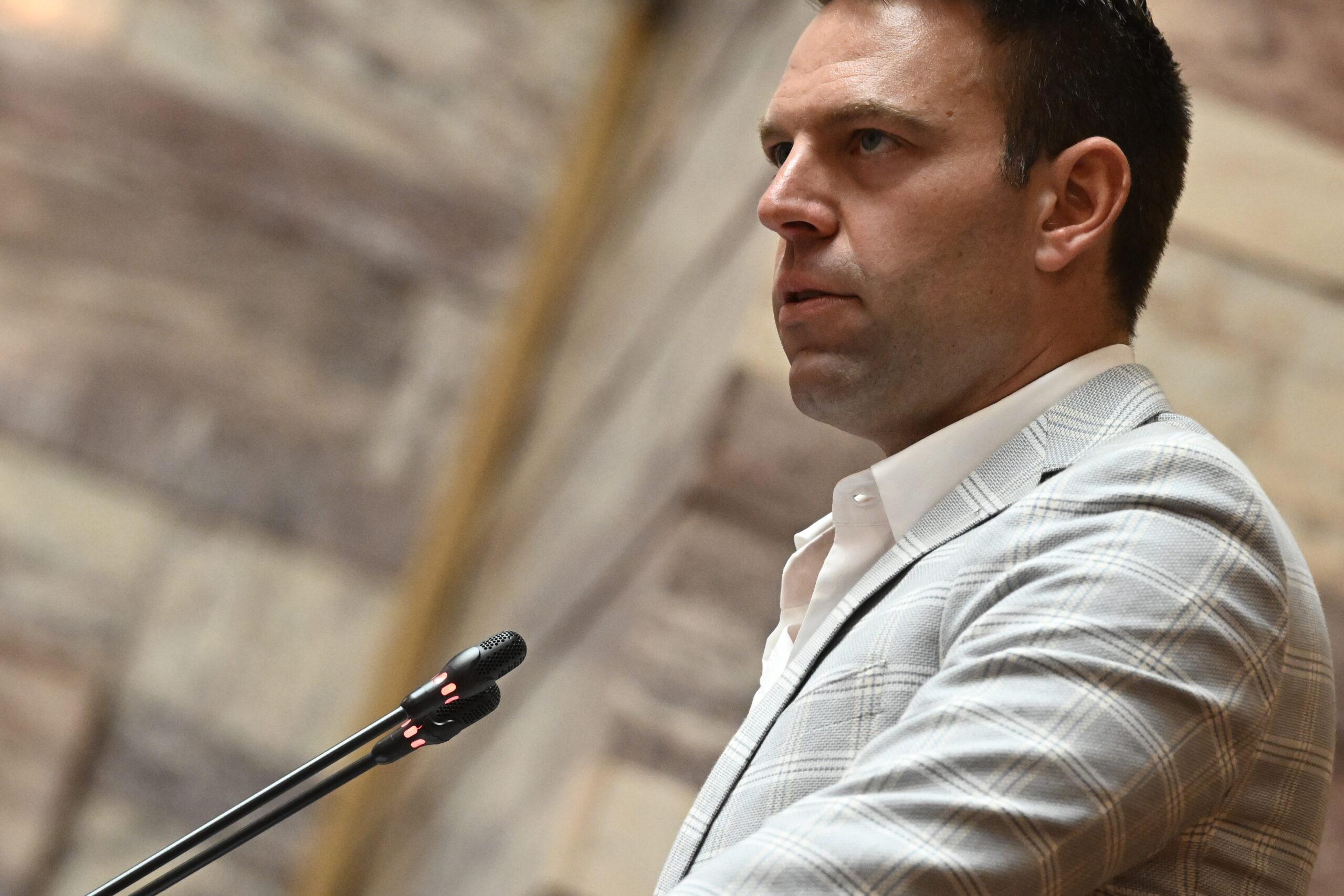 Δείτε ζωντανά την πρώτη ομιλία Κασσελάκη στην ΚΟ του ΣΥΡΙΖΑ