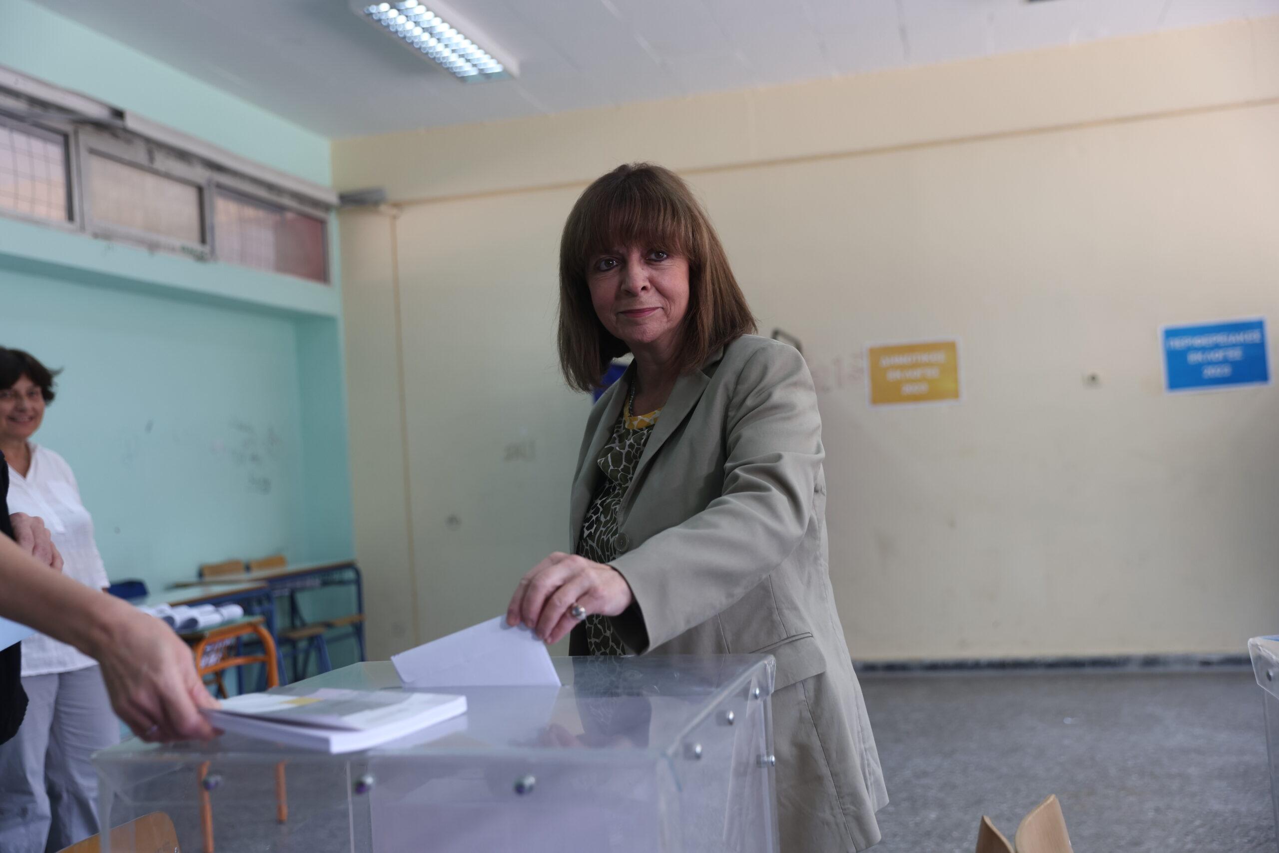 Ψήφισε η Κατερίνα Σακελλαροπούλου