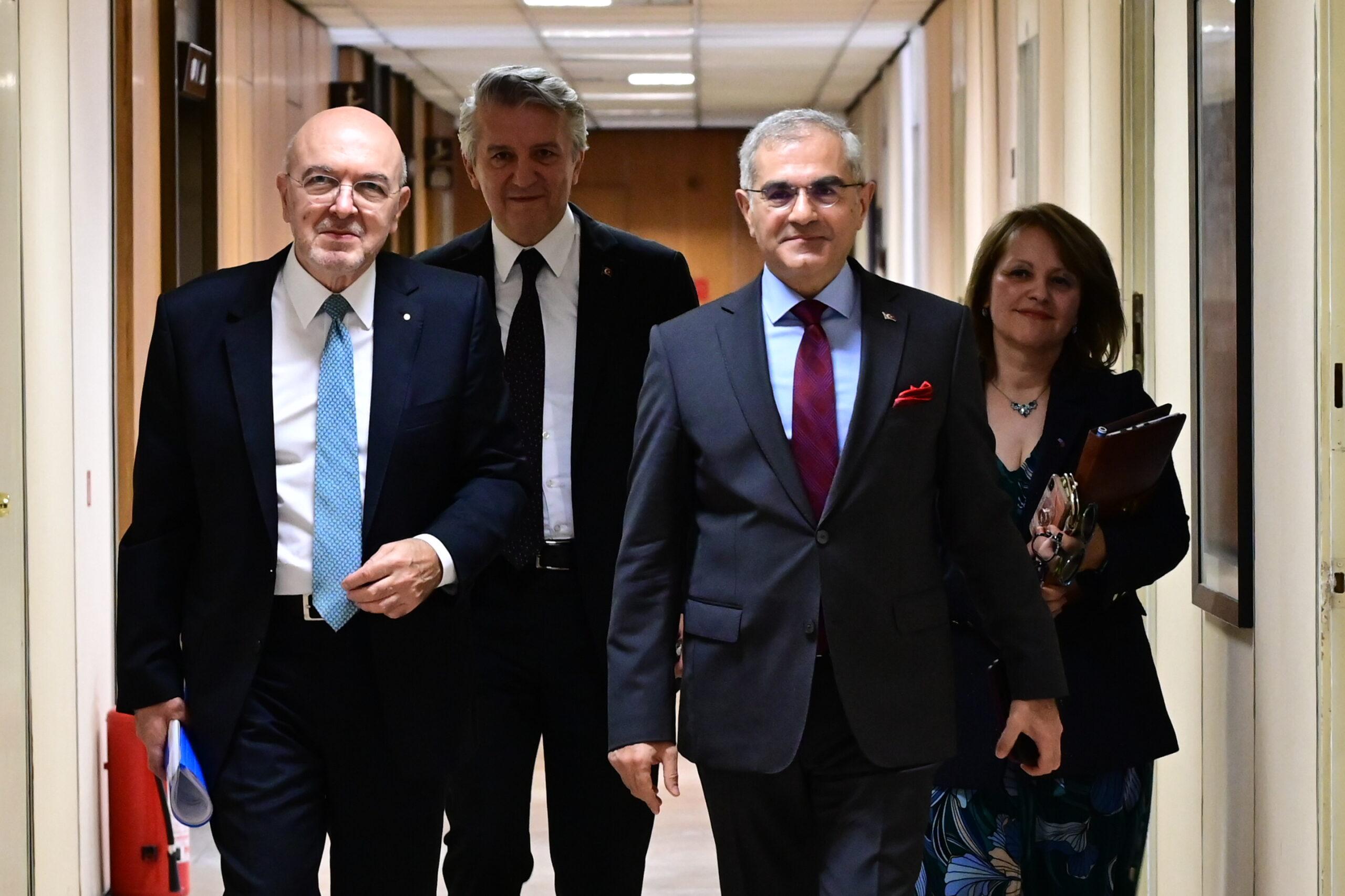 Θετικό κλίμα στη συνάντηση Κώστα Φραγκογιάννη – Μπουράκ Ακτσαπάρ