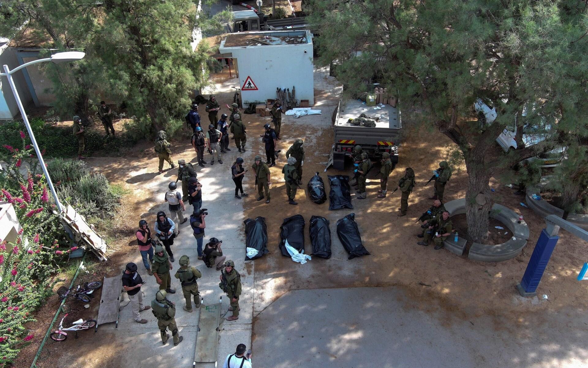 Μέση Ανατολή: «Δεν είναι πόλεμος, είναι σφαγή» – Αποκεφάλισαν και έκαψαν γονείς και μωρά