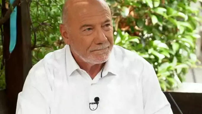 Μένιος Σακελλαρόπουλος: «Πολλές φορές δακρύζω για τις στιγμές που έχασα με τα παιδιά μου»