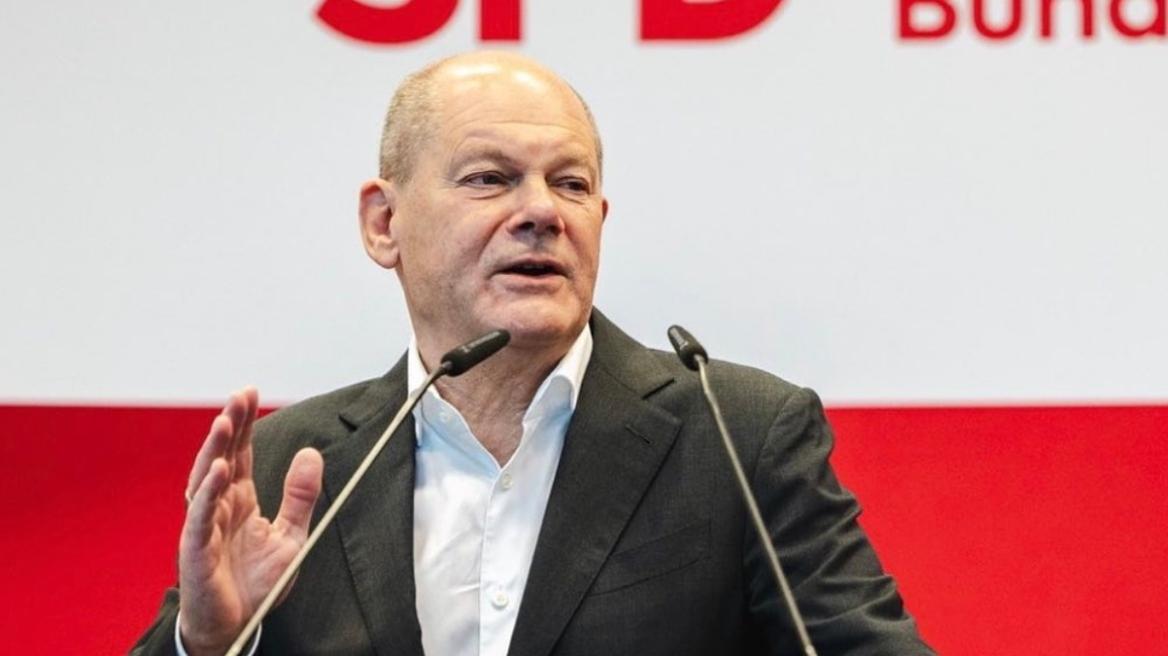 Ολαφ Σολτς: «Όποιος επιτίθεται εναντίον Εβραίων, επιτίθεται εναντίον όλων μας»