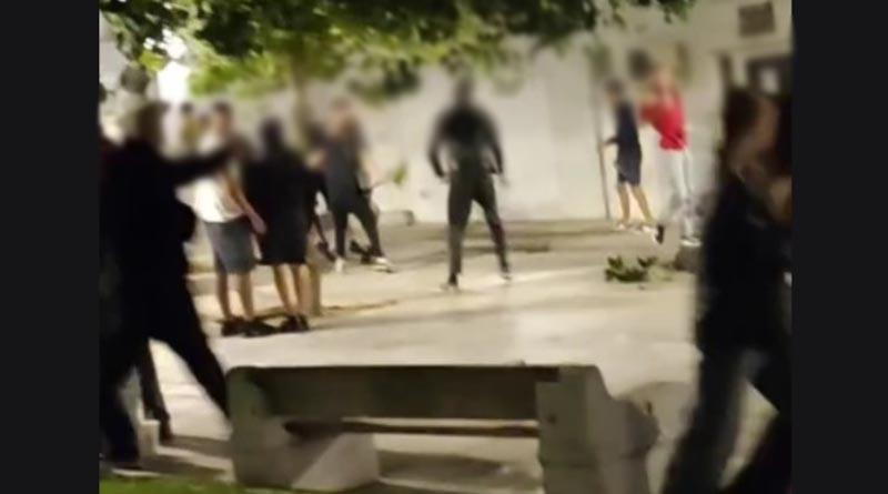 Πλατεία Σύνταγμα: Άγρια συμπλοκή ανηλίκων με γροθιές και ρόπαλα