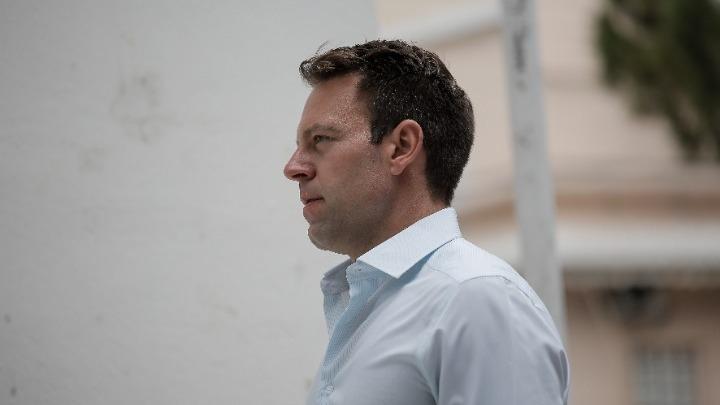 Στ. Κασσελάκης: Στο κλαμπ της συντήρησης ανήκουν οι κληρονόμοι, όχι οι αυτοδημιούργητοι – Η θέση μου είναι για αυτοδύναμη Αριστερά