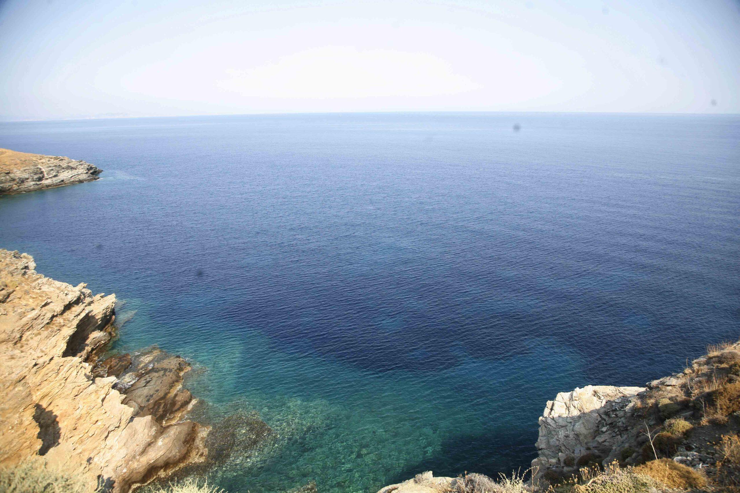 Η Σίφνος στους 10 καλύτερους θαλάσσιους φθινοπωρινούς προορισμούς του κόσμου, σύμφωνα με την Washington Post