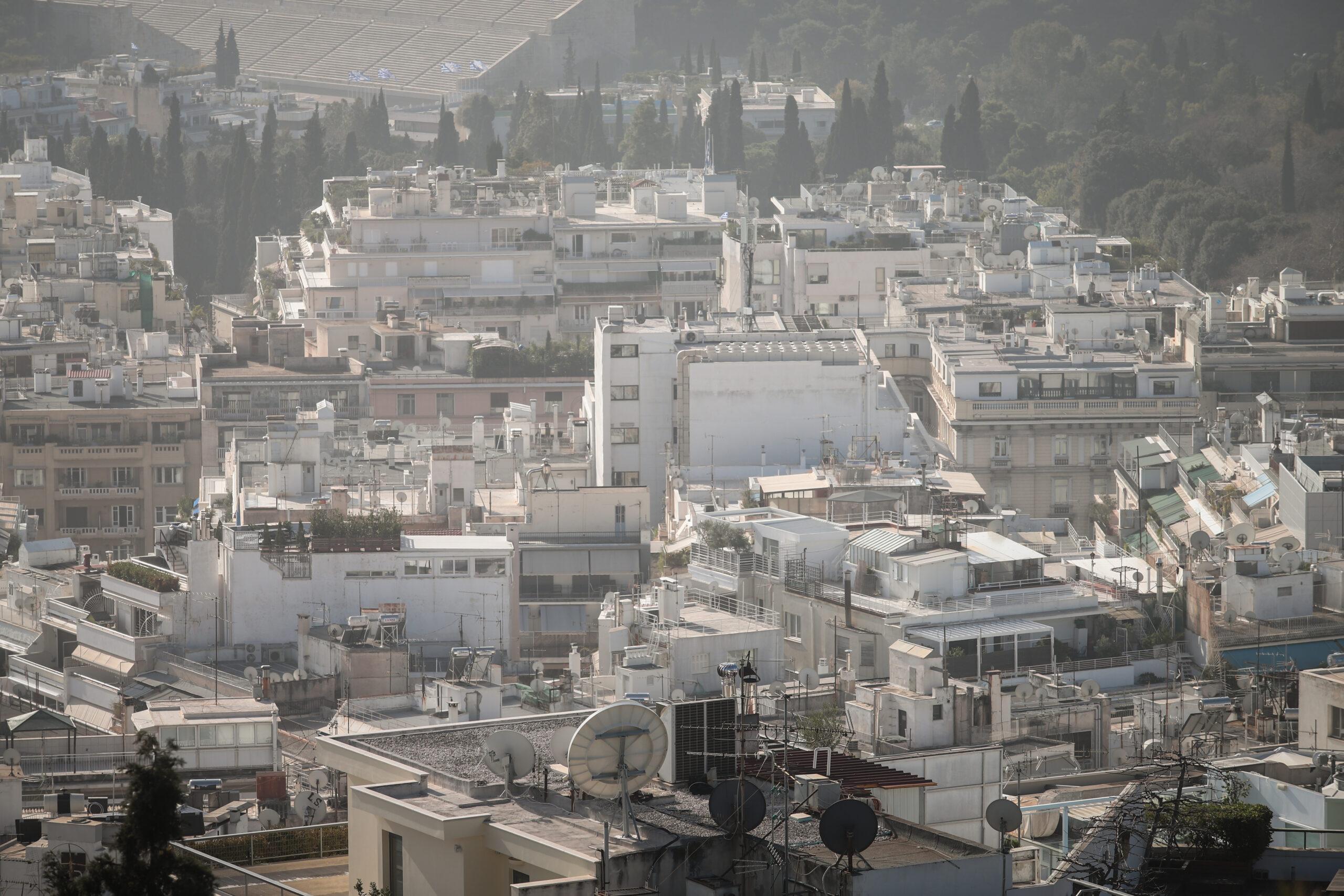 Οι Έλληνες πληρώνουν το 34,2% του εισοδήματός τους για τη στέγαση – Πολύ χαμηλότερος ο μέσος όρος της Ευρώπης