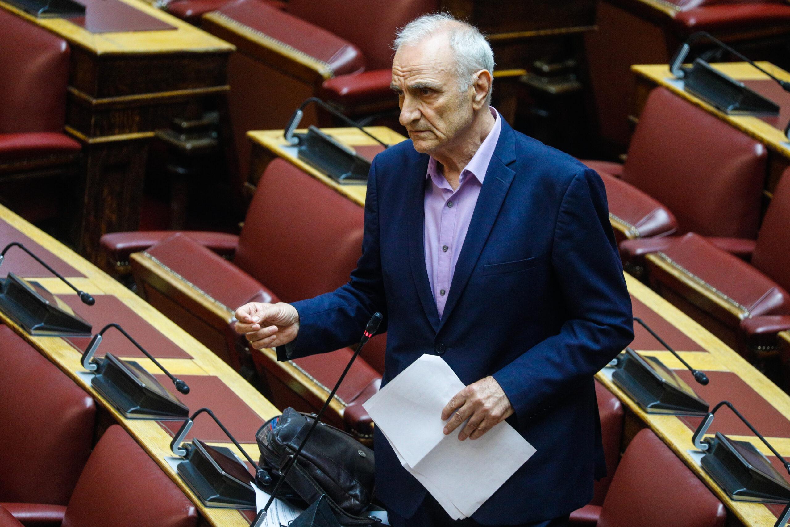 ΣΥΡΙΖΑ: Ο Γ. Βαρεμένος αφήνει ανοιχτό παράθυρο αποχώρησης από το κόμμα