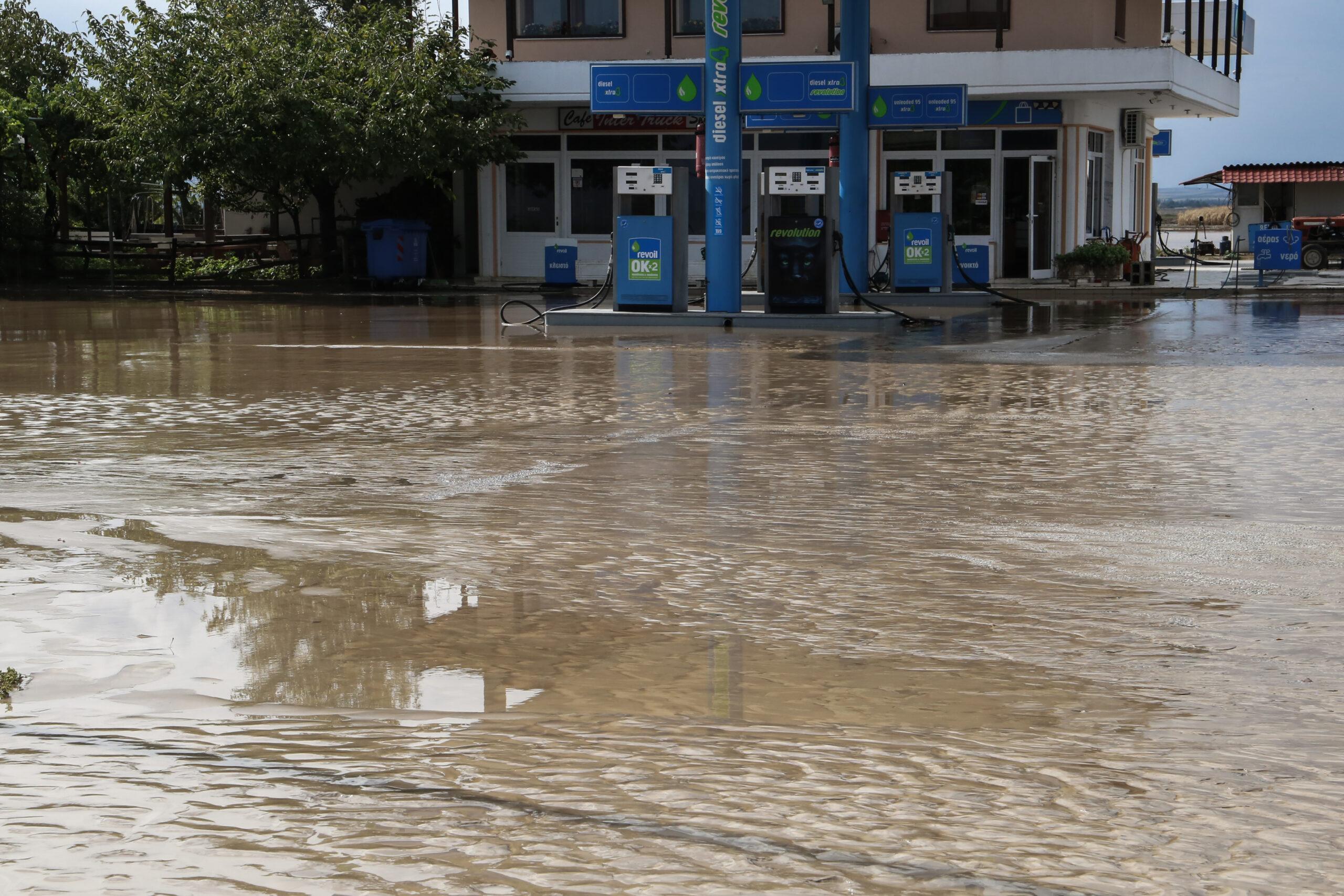 Καιρός: «Έρχεται γραμμή λαίλαπας το Σαββατοκύριακο» τονίζει ο Κλ. Μαρουσάκης (ΒΙΝΤΕΟ)