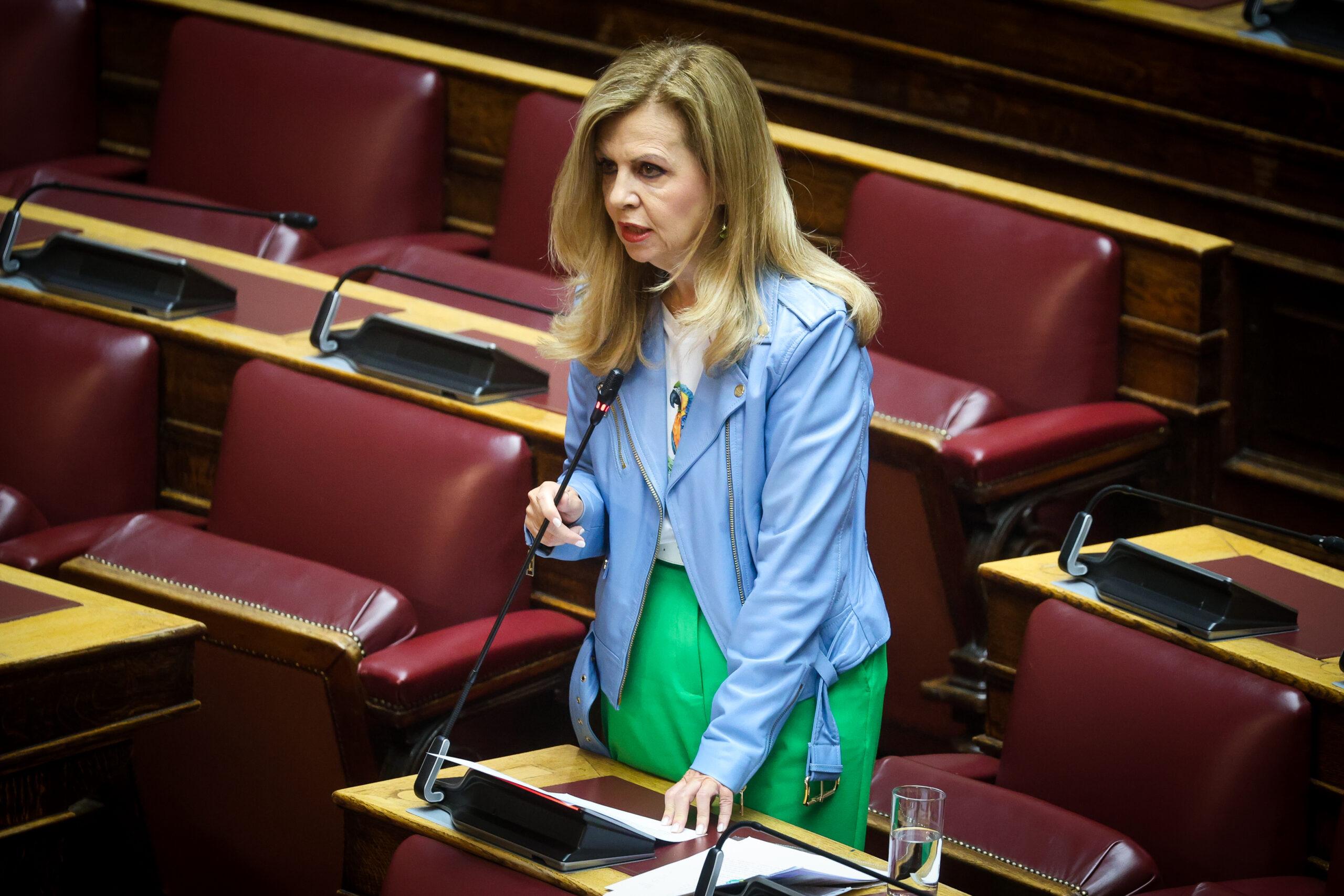 Μερόπη Τζούφη: «Αδυνατώ να συναινέσω στην αποκαθήλωση του θετικού κυβερνητικού μας έργου»