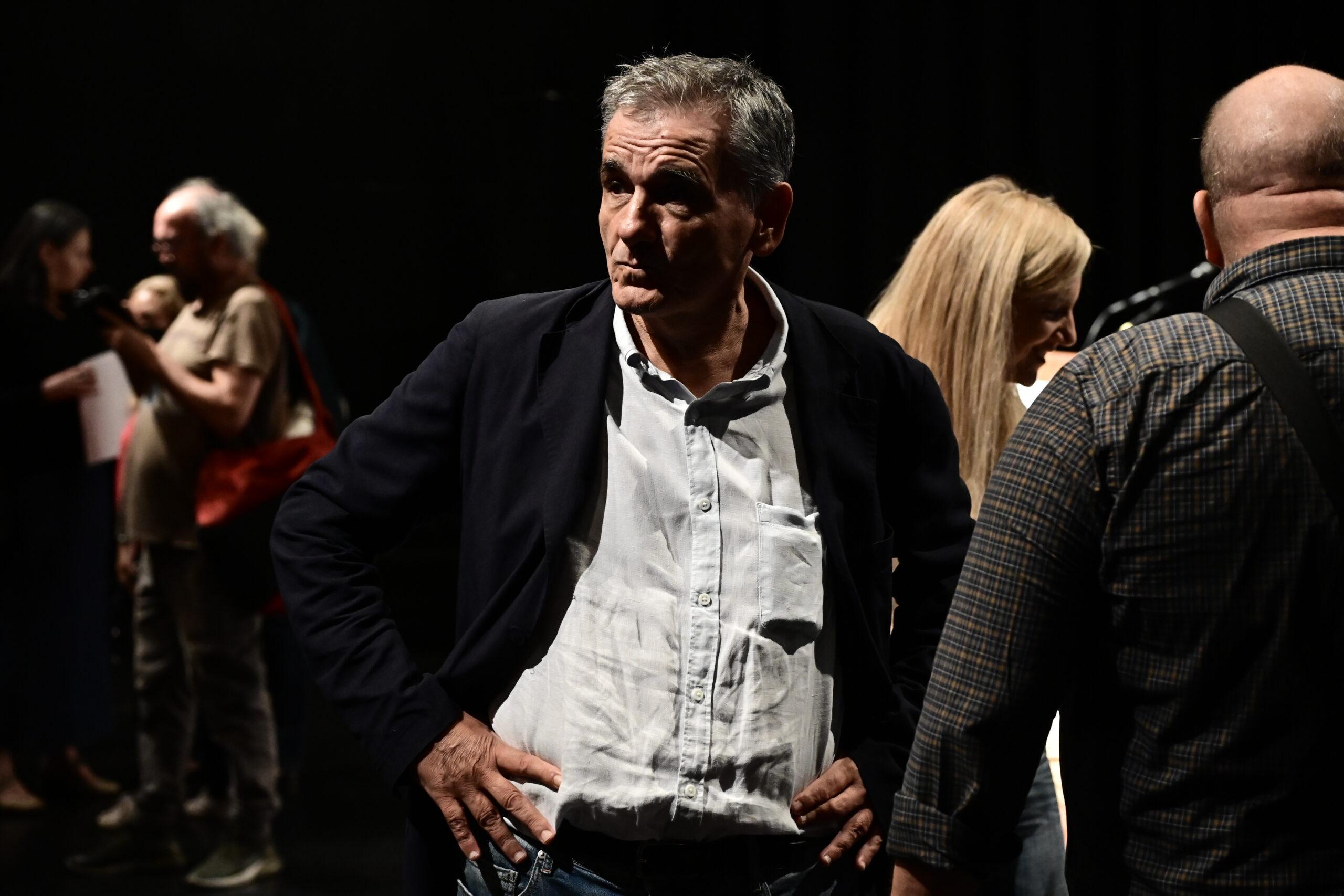 ΣΥΡΙΖΑ – Τσακαλώτος: «Αυτό το τοξικό κλίμα δεν το έχω ξανασυναντήσει» – «Υπάρχει χώρος σ’ αυτό το κόμμα;»