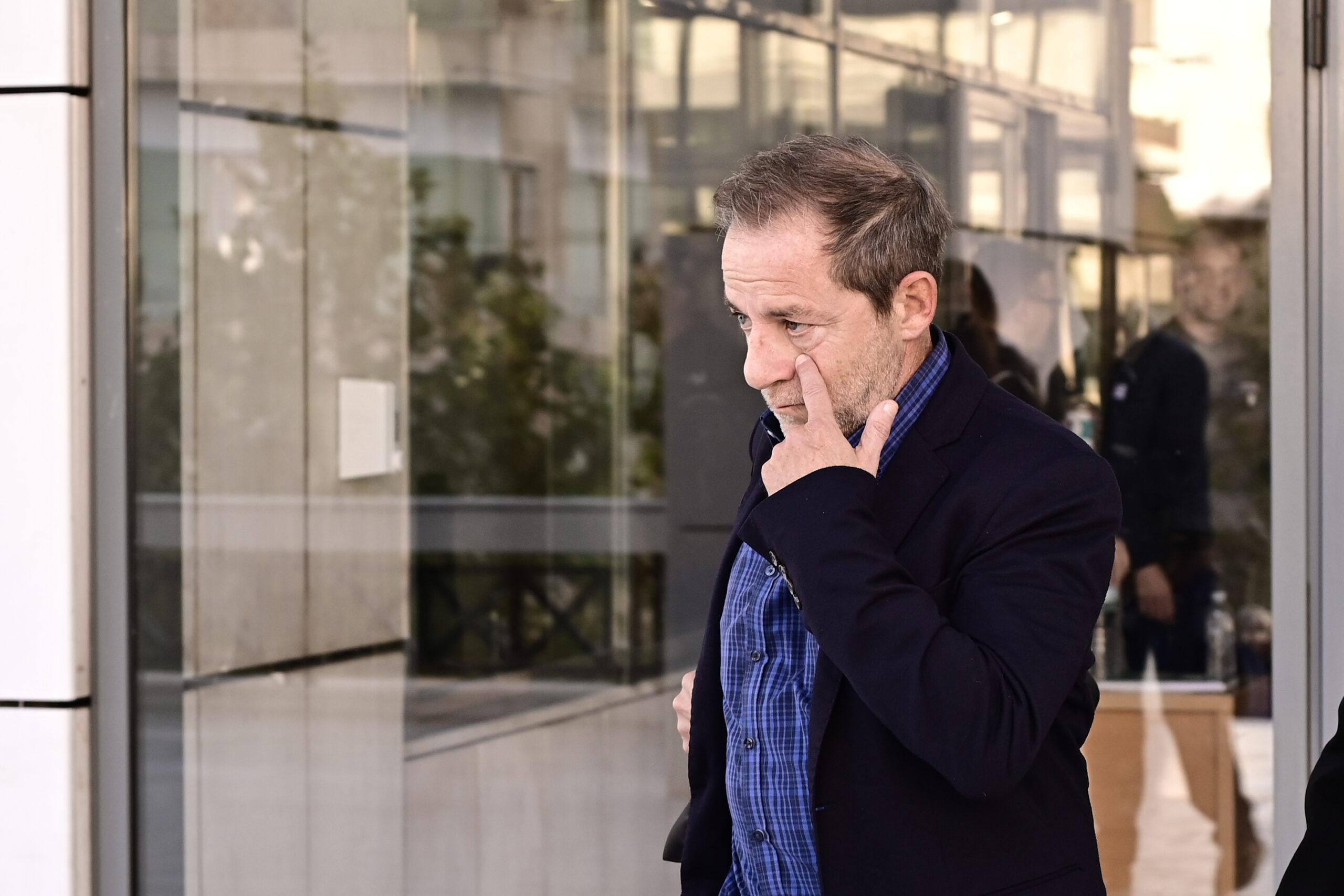 Δημήτρης Λιγνάδης: «Δεν είμαι βιαστής» – «Έχω μεγάλη εμπιστοσύνη και σεβασμό στη δικαιοσύνη»