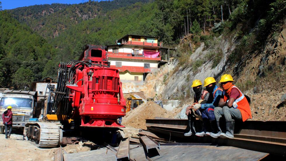 Ινδία: Νέες προσπάθειες απεγκλωβισμού των 41 παγιδευμένων εργατών στα Ιμαλάια