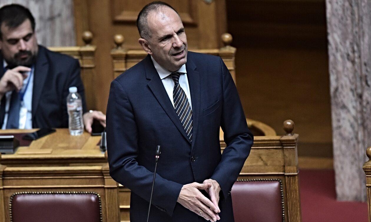Γεραπετρίτης: Εξετάζουμε τρόπους για την απευθείας μεταφορά ανθρωπιστικής βοήθειας δια θαλάσσης