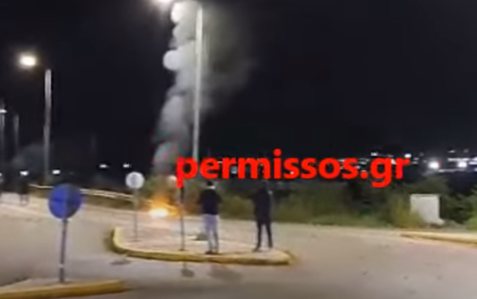 Θήβα: Επεισόδια για το θάνατο του 17χρονου – Ρομά διαμαρτύρονται