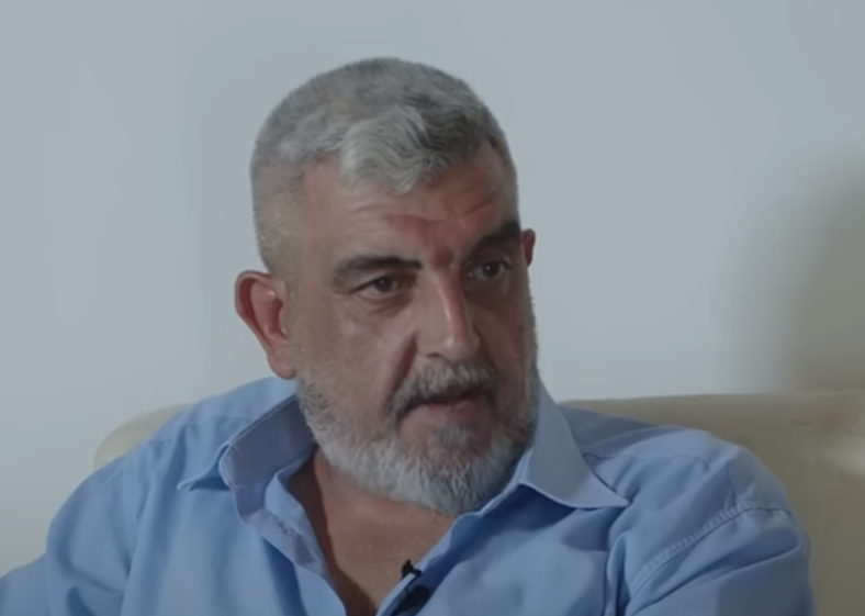 Ξέσπασε ο πατέρας της Φαίης Μπακογιώργου για την ομολογία της αδερφής της: «Η μικρή λέει ψέματα για να καλύψει τις άλλες δύο»