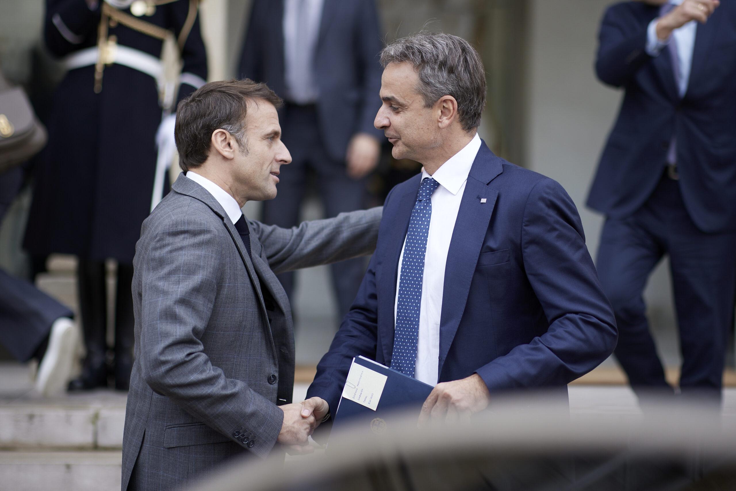 Συνάντηση Μητσοτάκη – Μακρόν στο Παρίσι – Τι συζήτησαν οι δύο ηγέτες