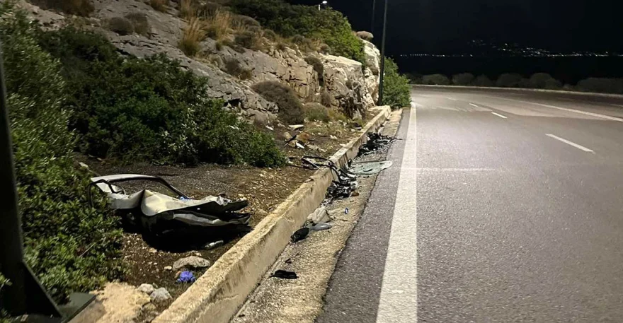 Δυστύχημα στην Βάρκιζα: 18χρονη η μια από τις δύο άτυχες κοπέλες