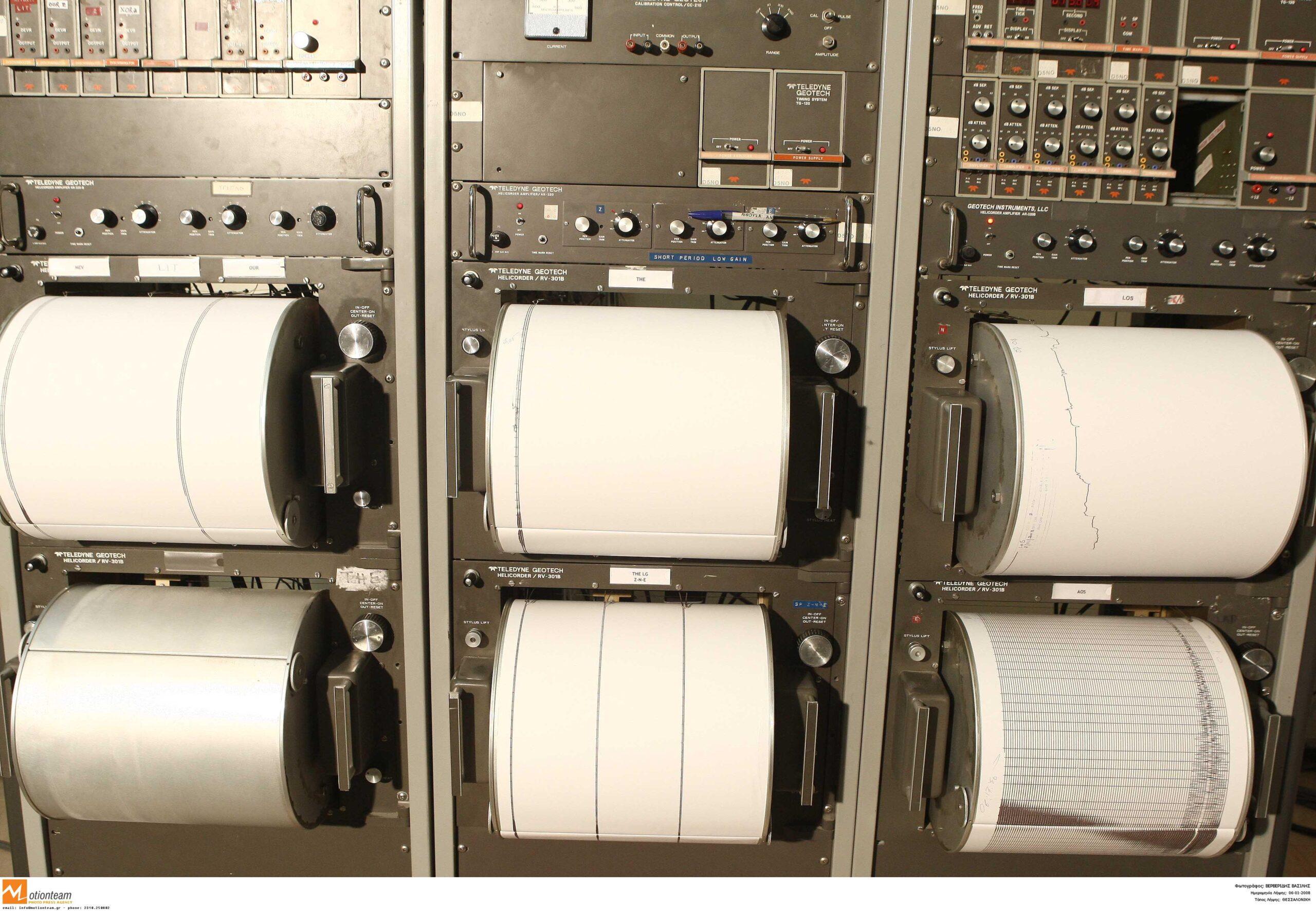 Λέκκας για σεισμό στην Ιαπωνία: «Στις μακρινές αποστάσεις έρχεται πρώτα το ηλεκτρονικό σήμα και έπεται η δόνηση» (ΒΙΝΤΕΟ)