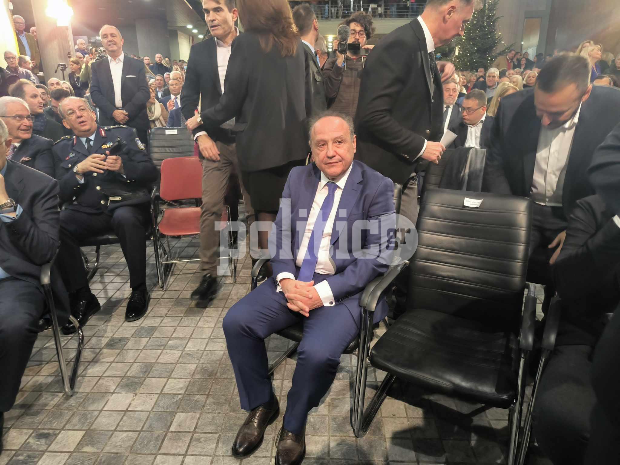 Θεσσαλονίκη: Στο δημαρχείο ο Στέλιος Αγγελούδης (ΦΩΤΟ)