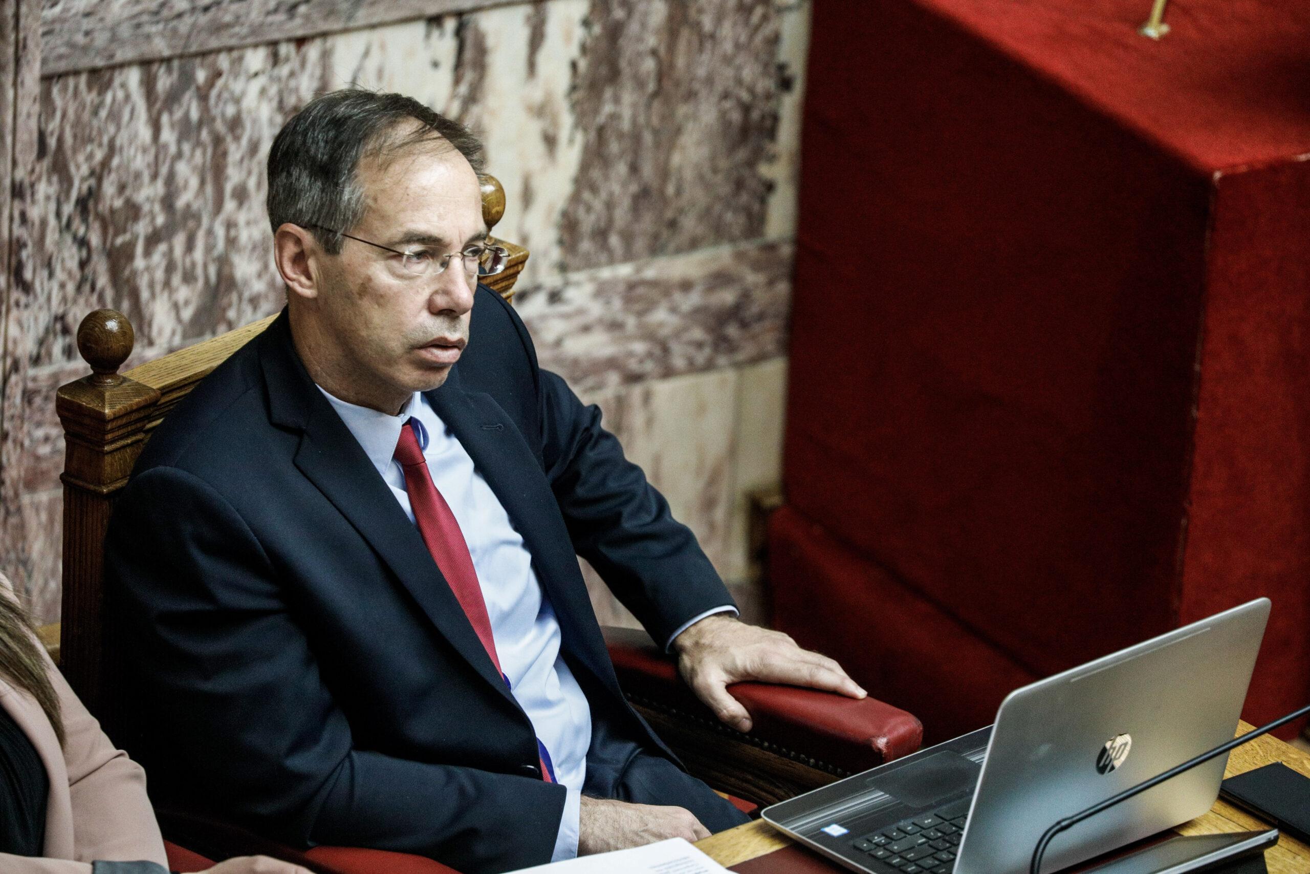 Οπαδική βία – Γ. Μαυρωτάς: «Η είσοδος στα γήπεδα θα γίνεται με κινητά»