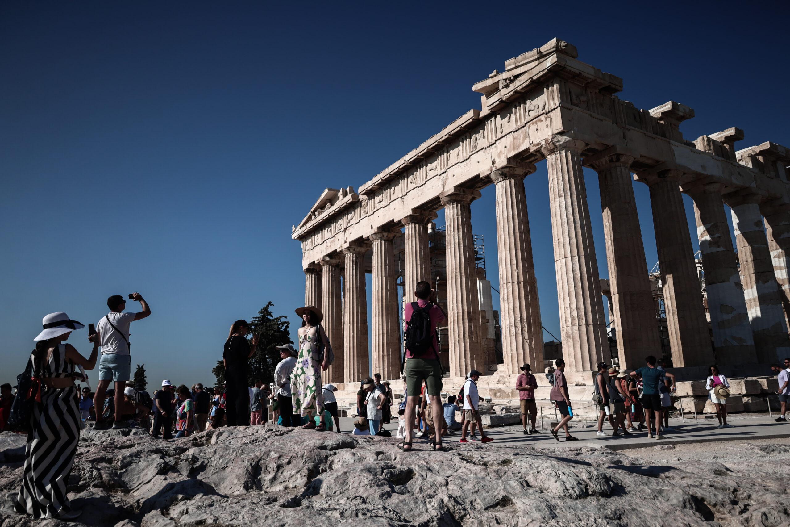 Παρθενώνας: Στα 30 ευρώ το εισιτήριο γιατο Μουσείο της Ακρόπολης – Ο νέος τιμοκατάλογος για τους αρχαιολογικούς χώρους