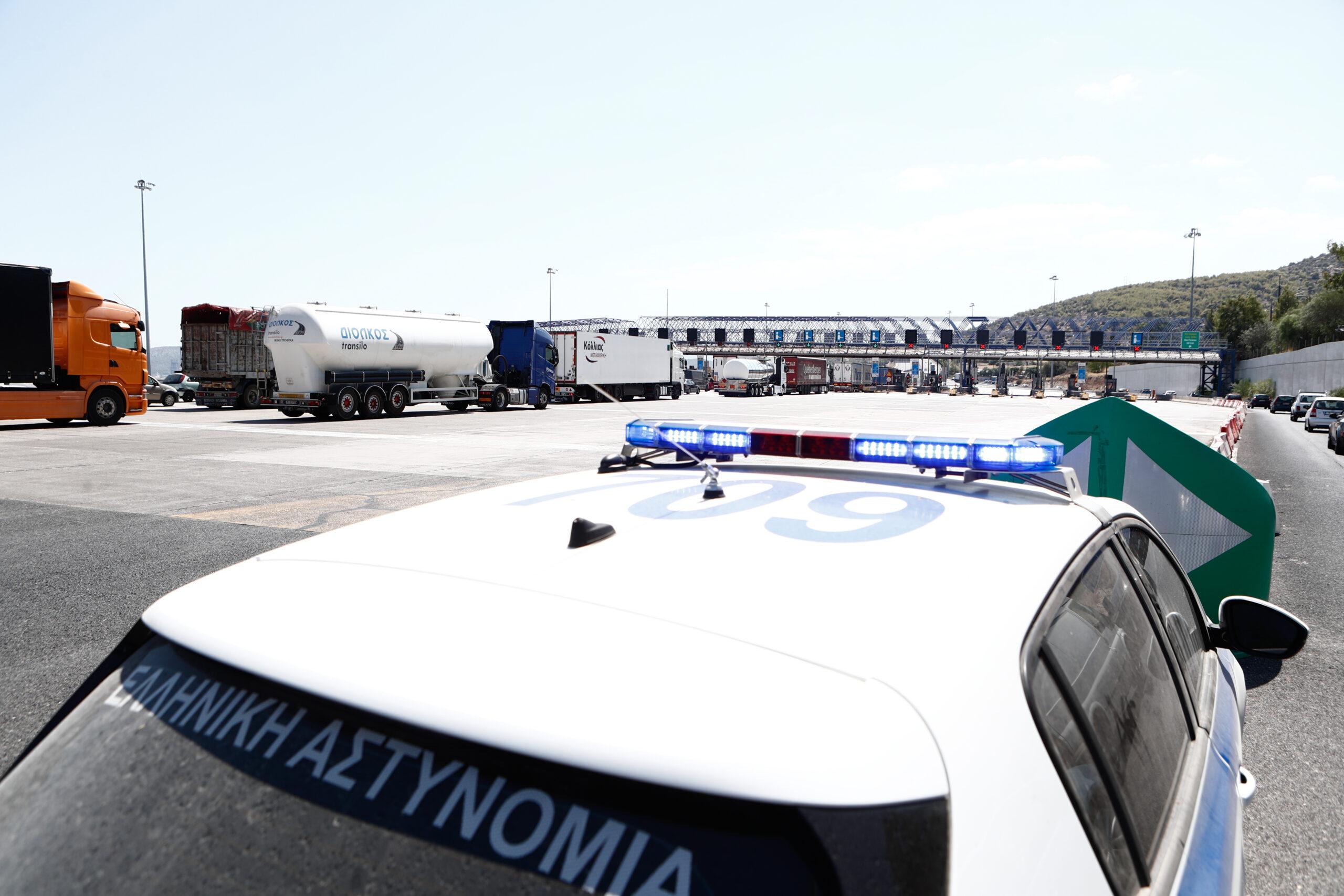 Αίγιο: Διακινητές μεταναστών πίσω από την απόπειρα αρπαγής γυναίκας – Νέο σοκαριστικό βίντεο