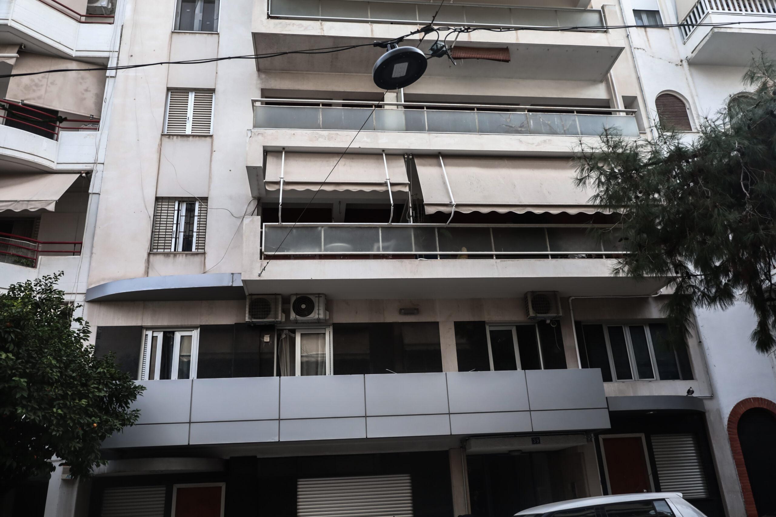 Νέος Κόσμος: «Help me, help me» φώναζε η 36χρονη που κατάφερε να σωθεί από τον βιαστή σύντροφό της