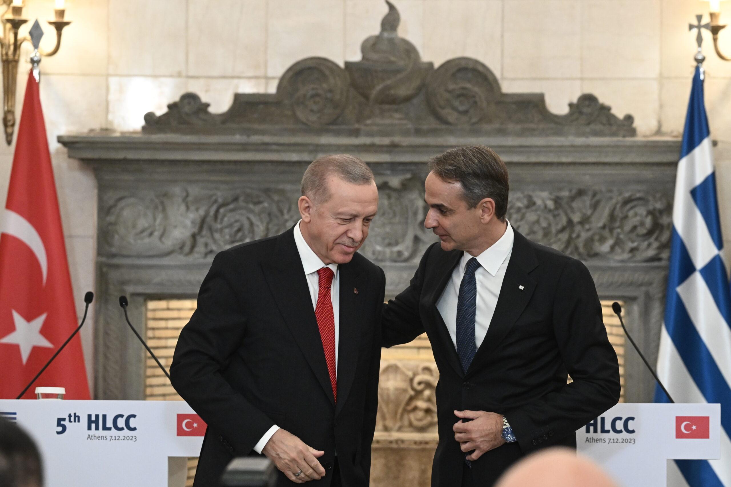 Το σαρδάμ του διερμηνέα του Ερντογάν – Είπε «Κωνσταντίνο» τον Κυριάκο Μητσοτάκη