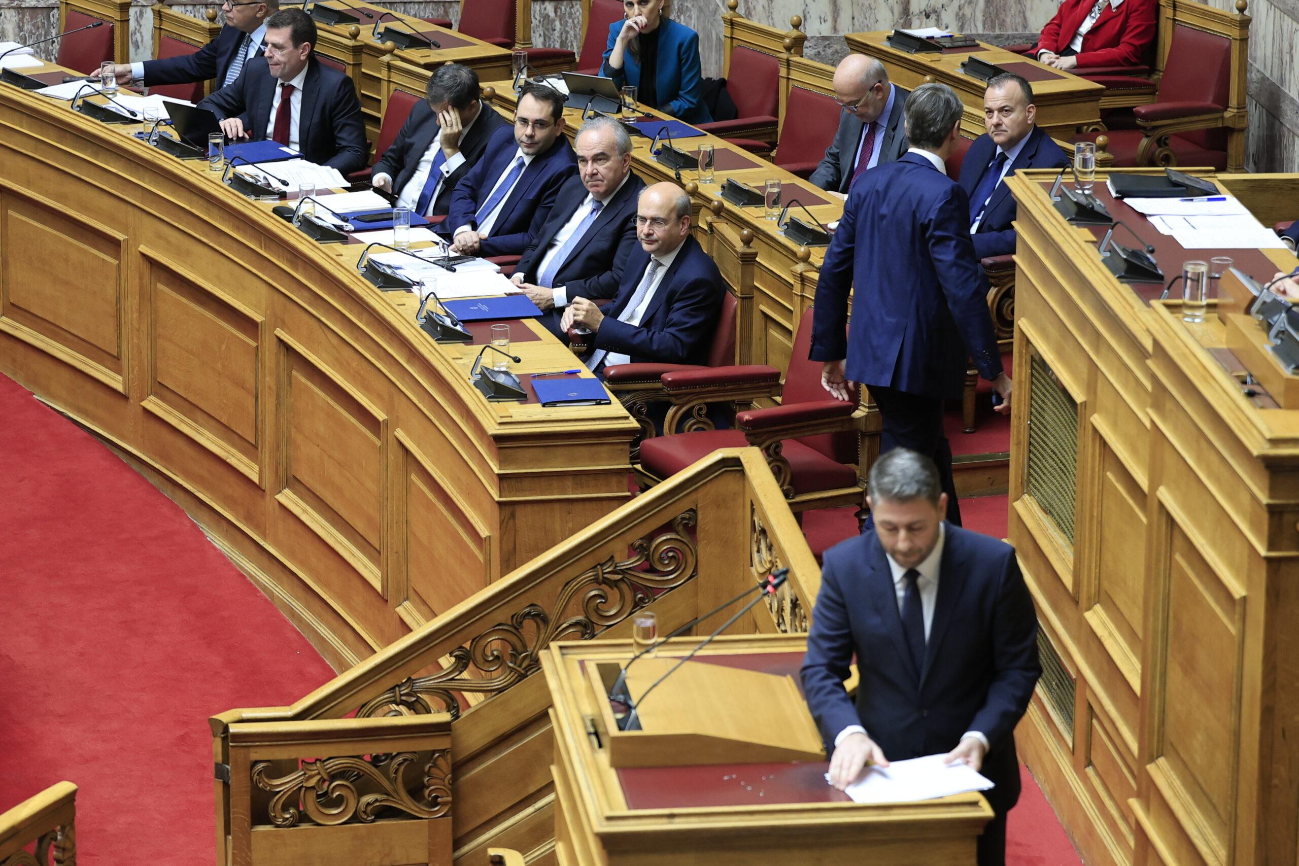 Δεύτερο το ΠΑΣΟΚ σε νέα δημοσκόπηση – Χάνει και άλλο έδαφος ο ΣΥΡΙΖΑ